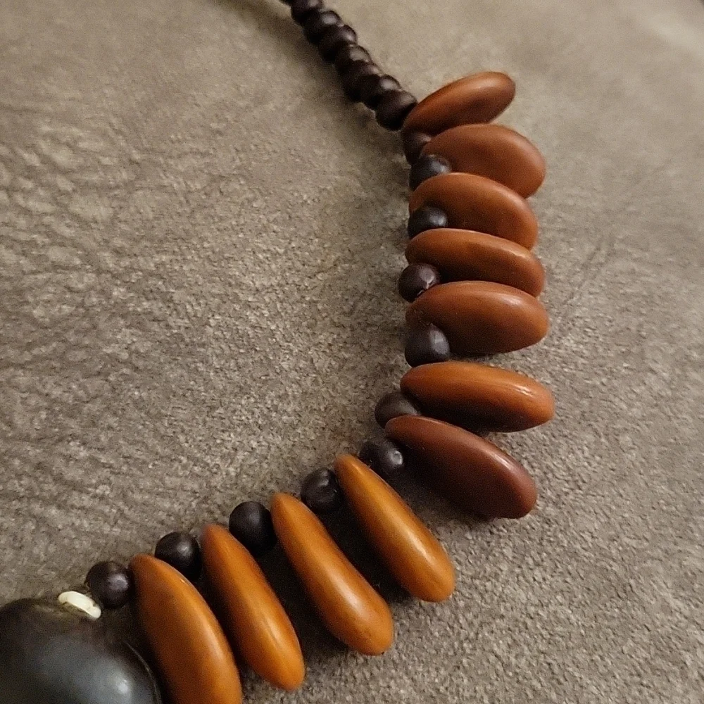 VTG 1970s Unisex Lucky Sea Bean Beaded Barbarian Surfer Festival Choker Necklace